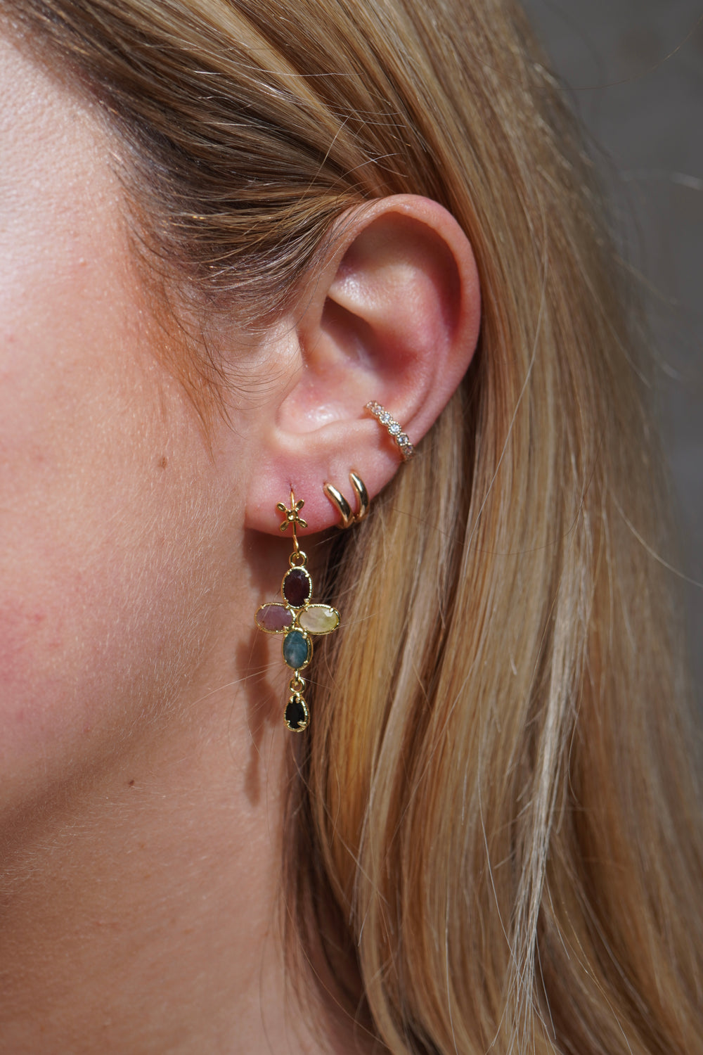 Boucles d’oreilles croix mini tourmaline
