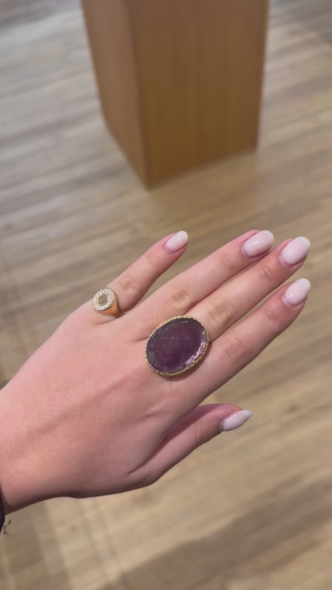 Bague oneli pierre